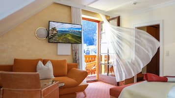 Tallelokero huoneessa, yksilöllisesti sisustettu, äänieristys