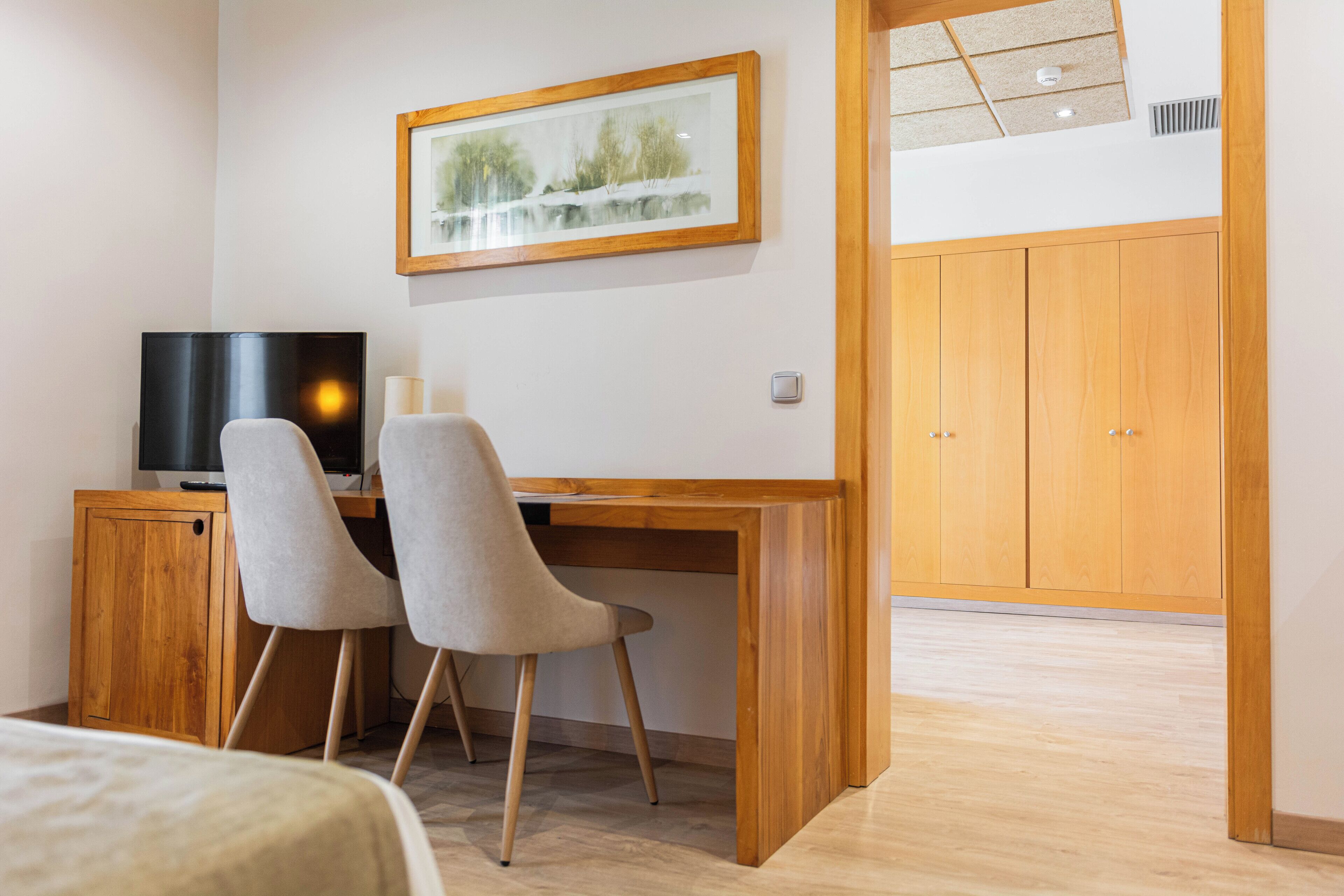 Junior Suite | Down comforters, minibar, in-room safe, desk