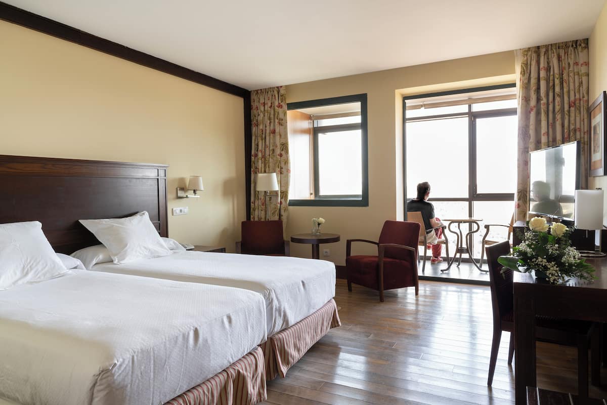 1 bedroom, minibar, in-room safe, desk