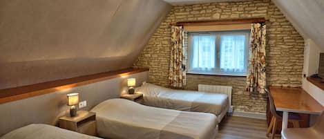Basic Triple Room | Premium bedding, free WiFi, bed sheets