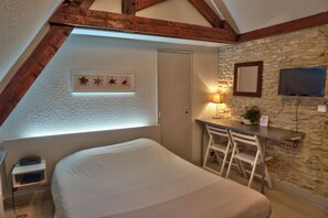 Premium bedding, free WiFi, bed sheets - Le Bellevue (Caen)