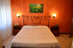 In-room safe, free cots/infant beds, free WiFi - Hotel Costa Azzurra (Giardini Naxos)