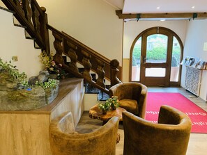 Lobby - Hotel Garni Brunnthaler (Garmisch-Partenkirchen)