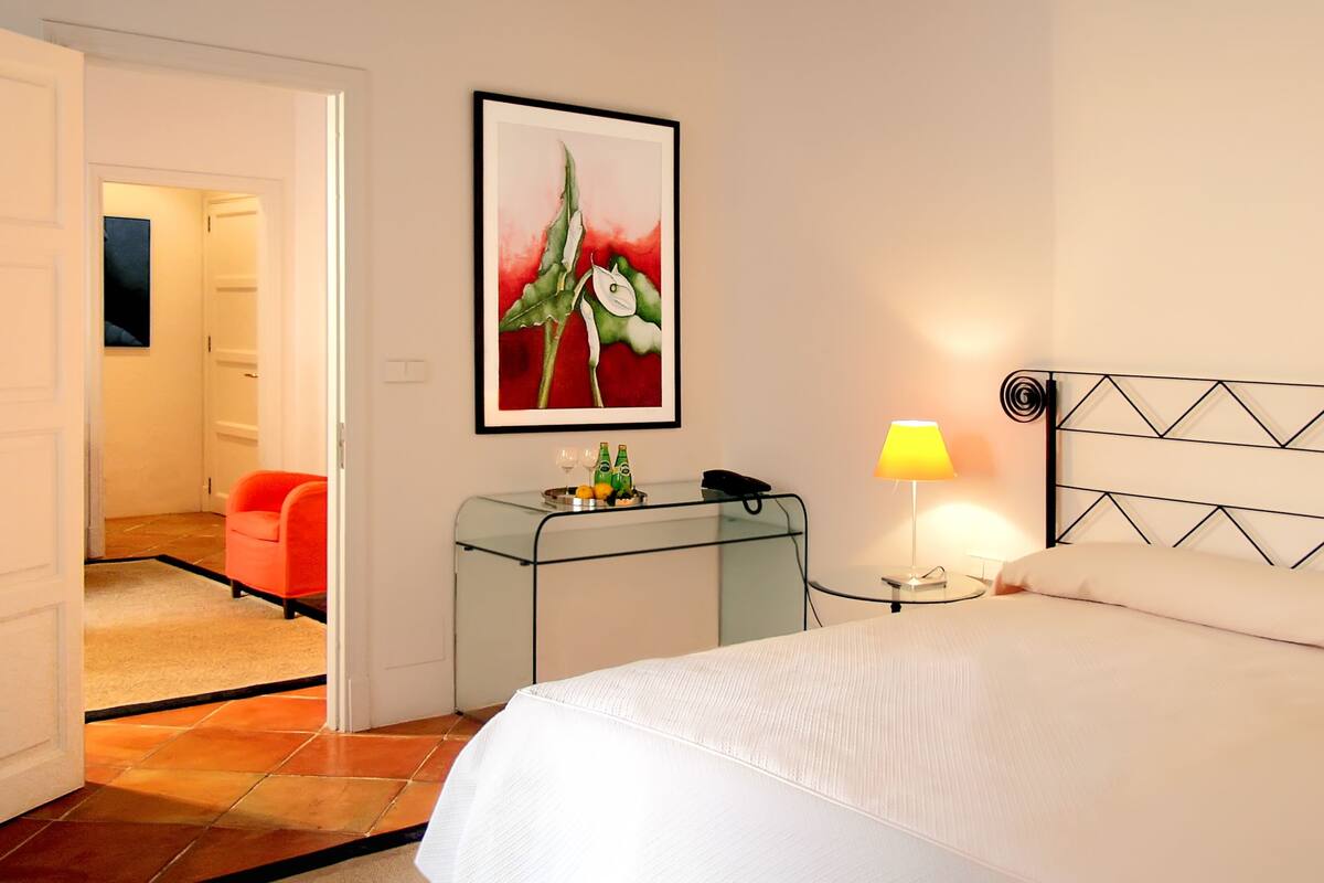 Suíte júnior | Roupas de cama premium, cofres nos quartos