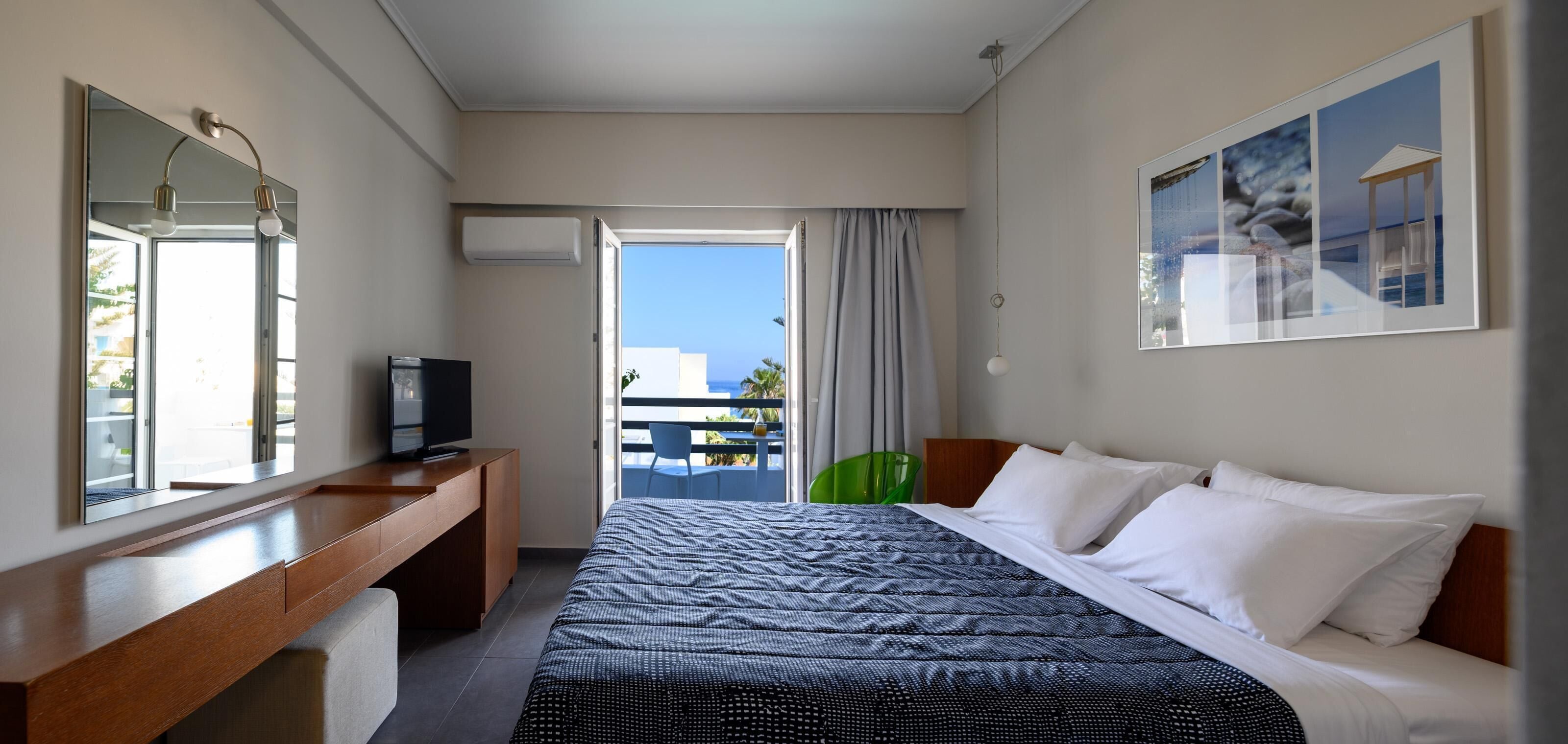 Apartment, 2 Bedrooms (Maisonette ) | In-room safe, blackout curtains, free WiFi, bed sheets