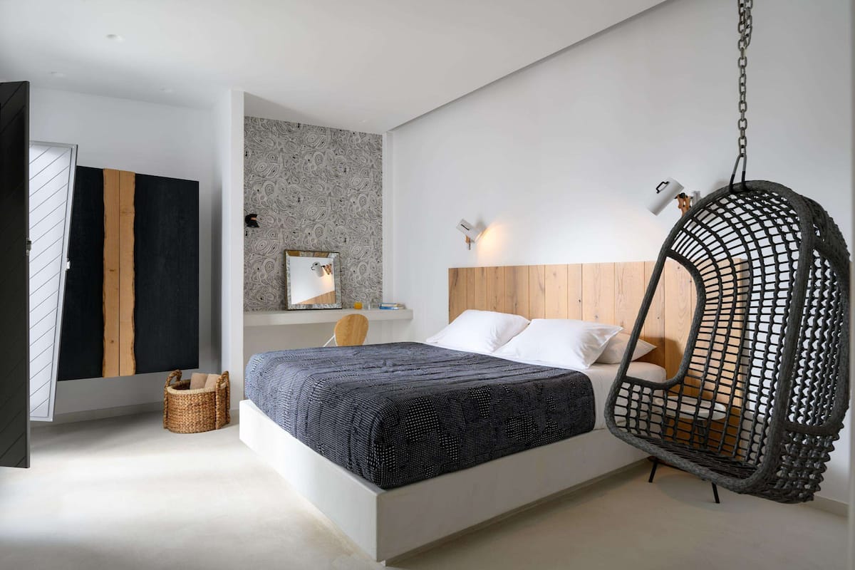 Executive Room | In-room safe, blackout curtains, free WiFi, bed sheets