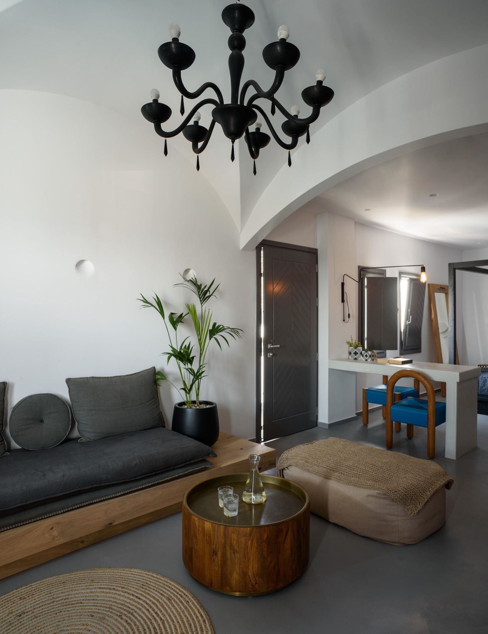 Deluxe Room, Sea View (Outdoor Jetted Tub) | Living area | Smart TV