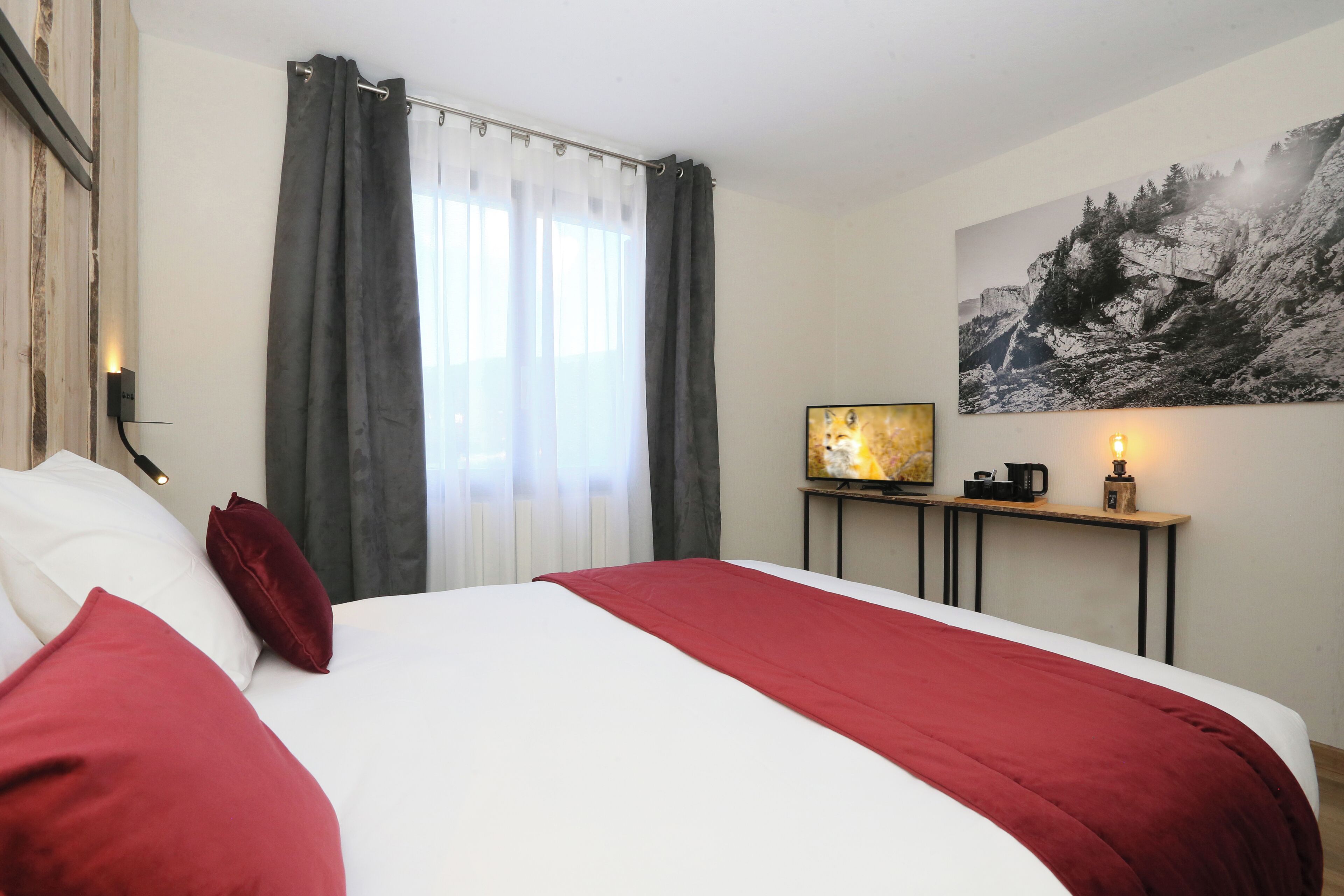 family suite | premium bedding, cots/infant beds, free wifi, bed sheets