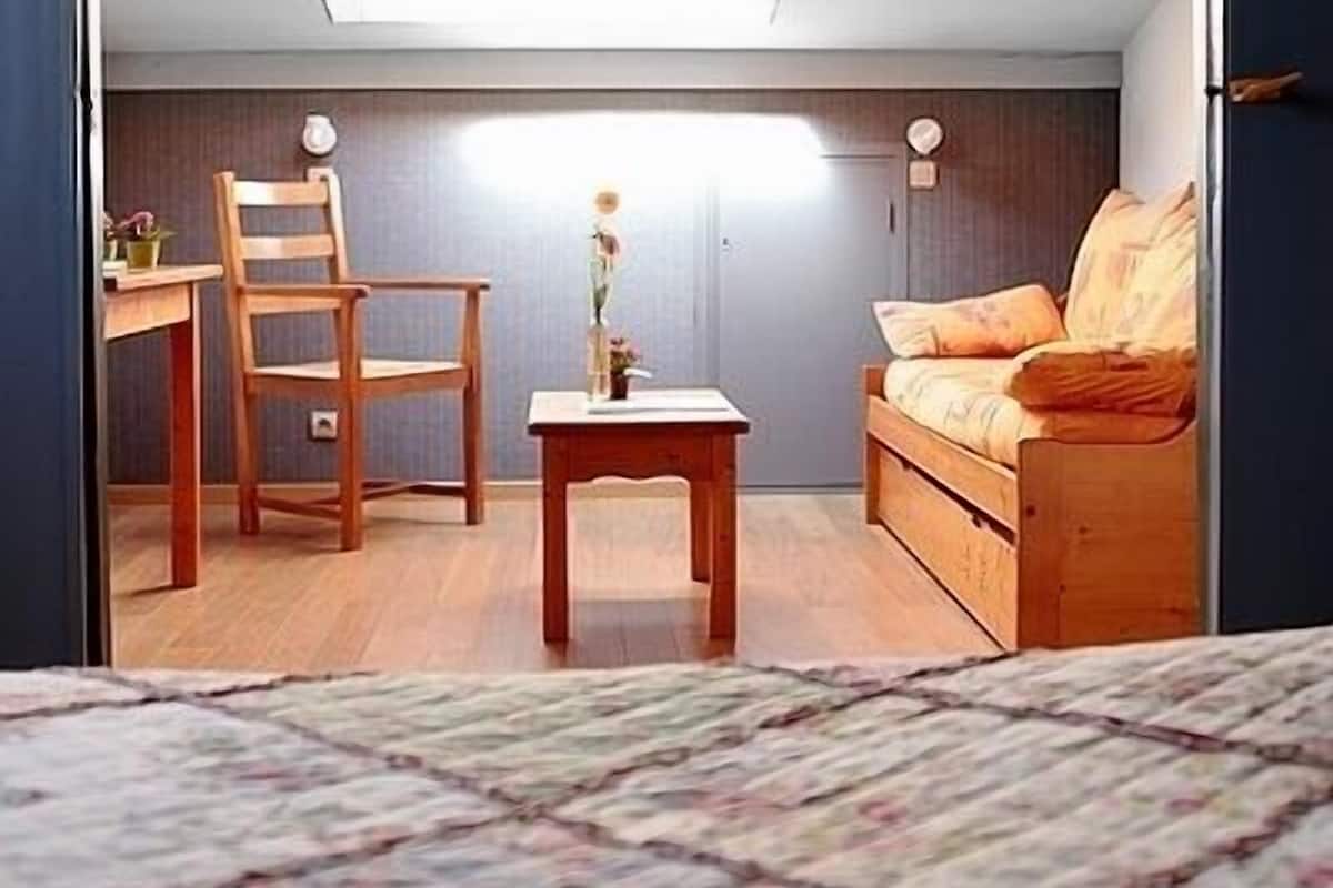 33-inch flat-screen tv with cable channels, table football