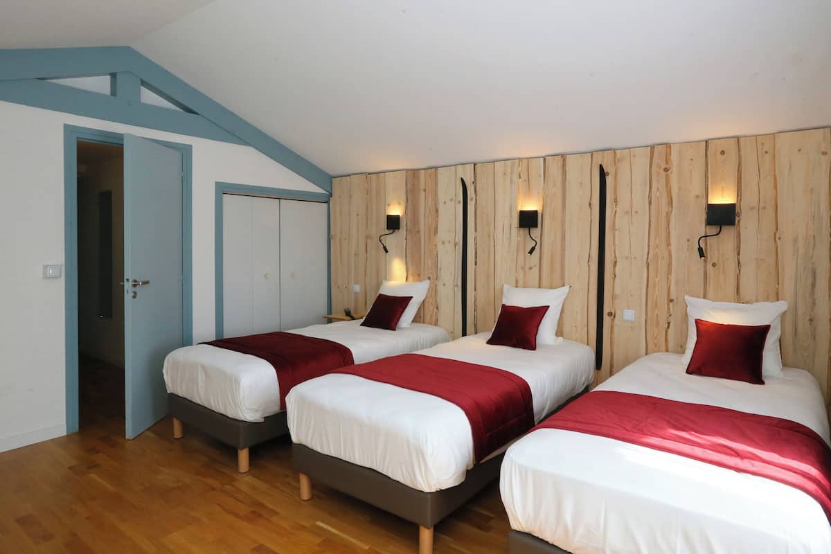 family suite | premium bedding, cots/infant beds, free wifi, bed sheets