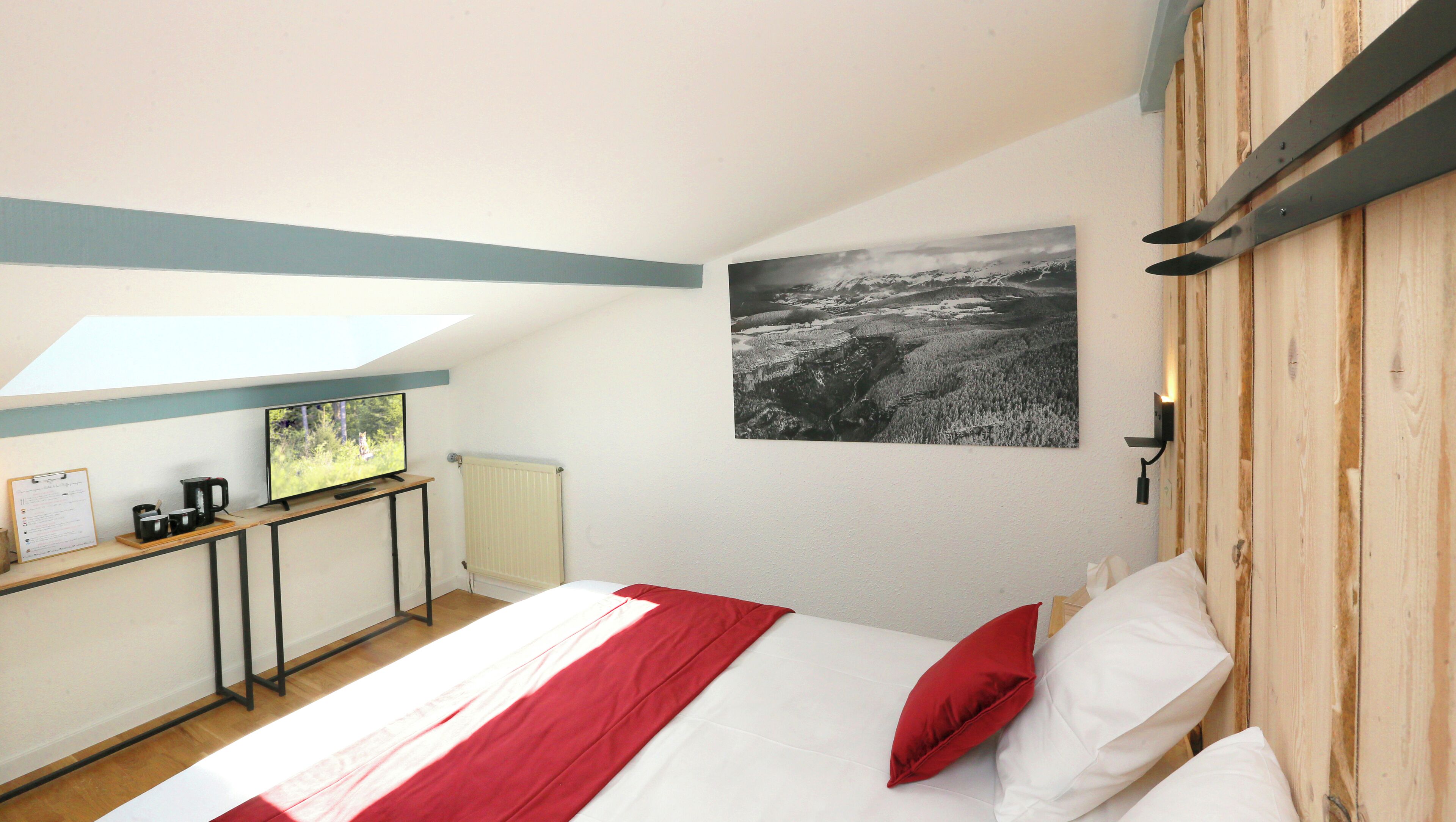 family suite | premium bedding, cots/infant beds, free wifi, bed sheets