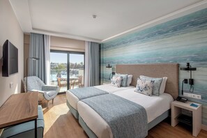 Standard Room, Marina View | In-room safe, blackout drapes, iron/ironing board, free WiFi - Marina Rio (Lagos)