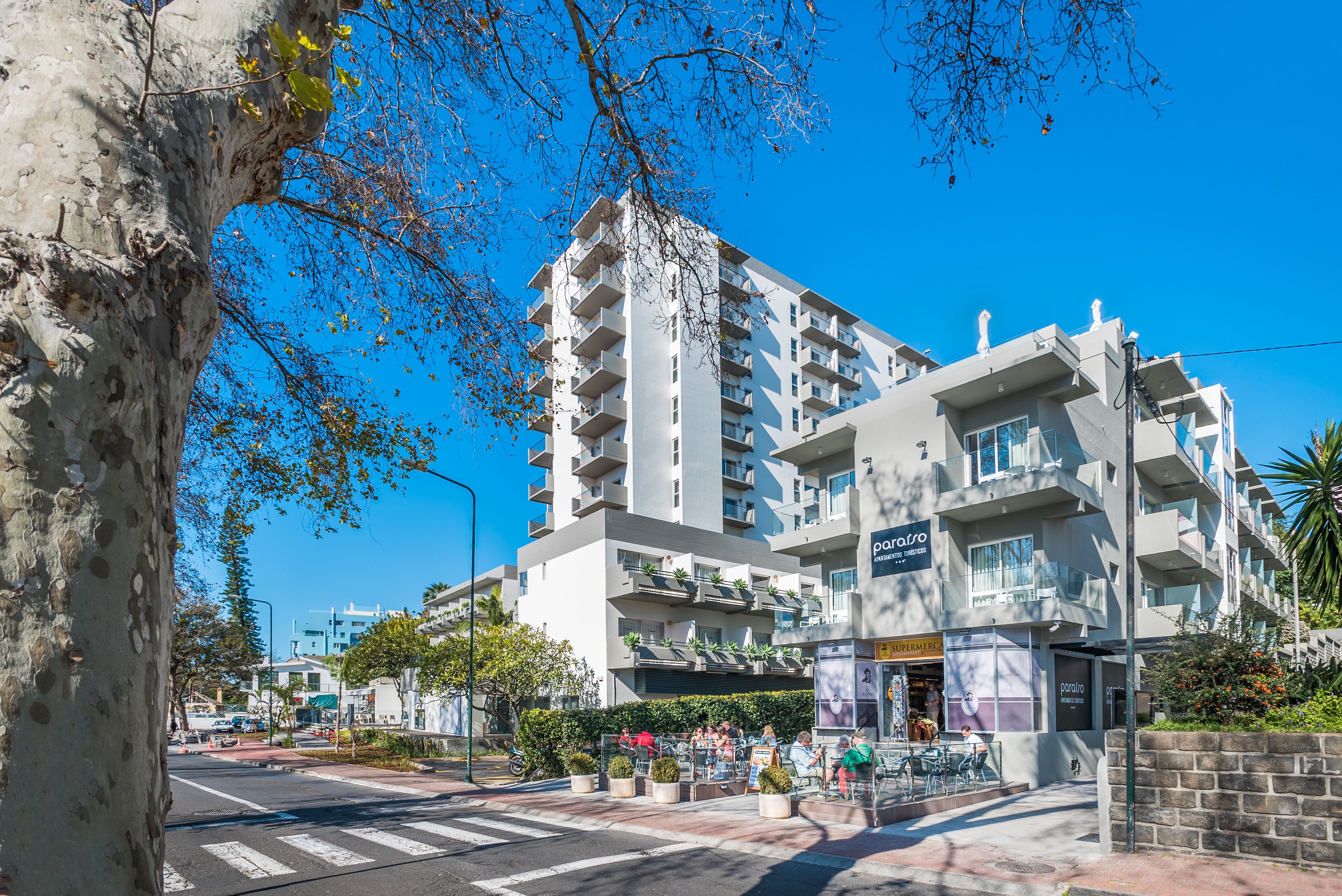 Fachada da propriedade