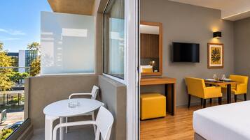 Standard Twin Room, 2 Single Beds, Kitchenette | Terrace/patio