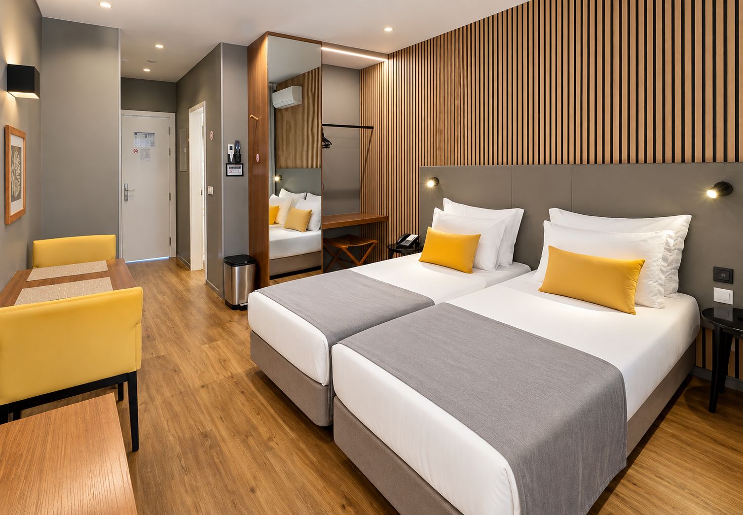 Standard Twin Room, 2 Single Beds, Kitchenette | Hypo-allergenic bedding, laptop workspace, blackout curtains
