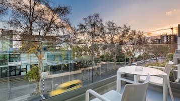 Basic Double Room, 1 Queen Bed, Non Smoking, Kitchenette | Balcony