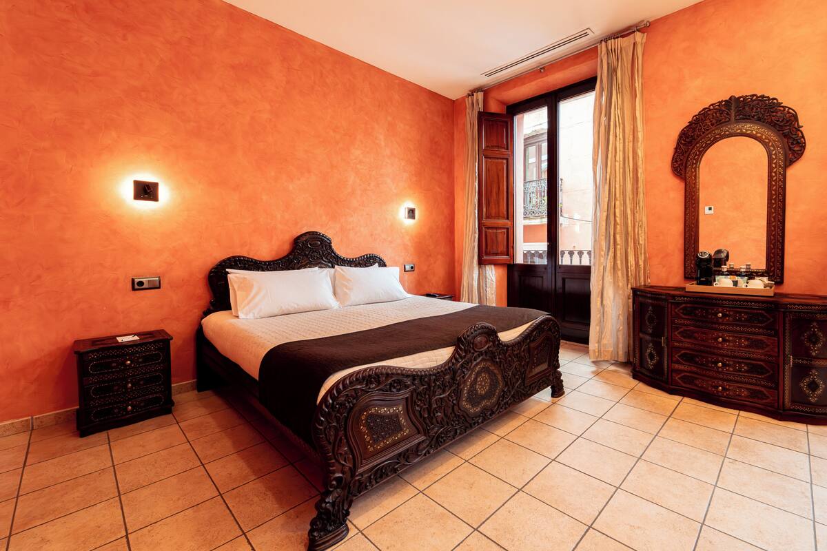 Select Comfort beds, minibar, in-room safe, desk