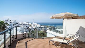 Junior suite, balkon, uitzicht op zee (Rooftop) | Kameruitzicht