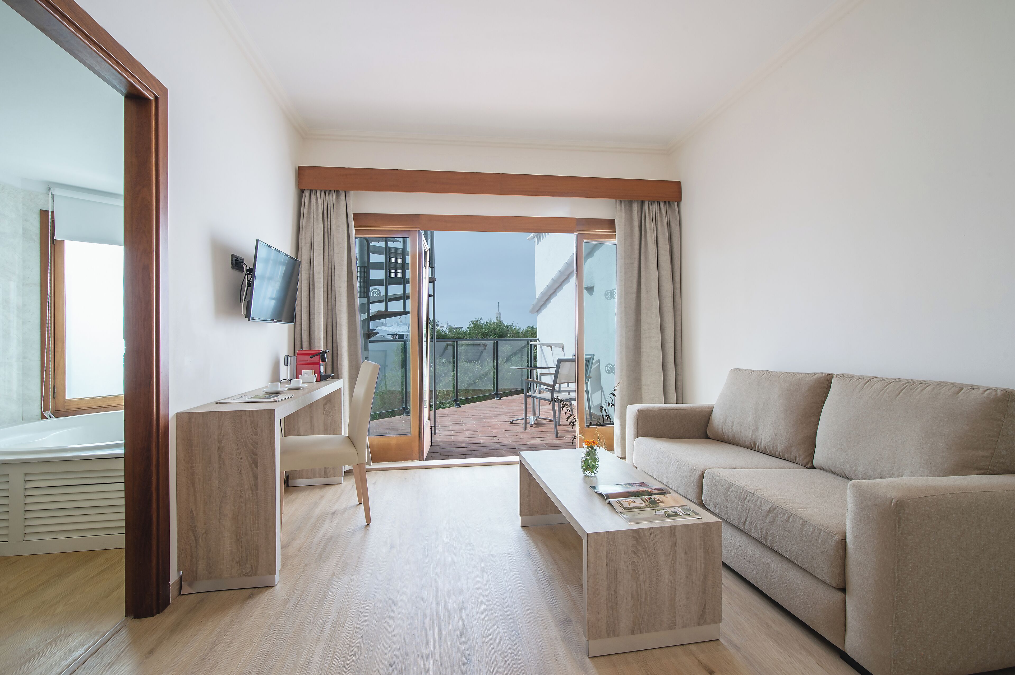 junior suite, balcony | 1 bedroom, in-room safe, desk, laptop workspace