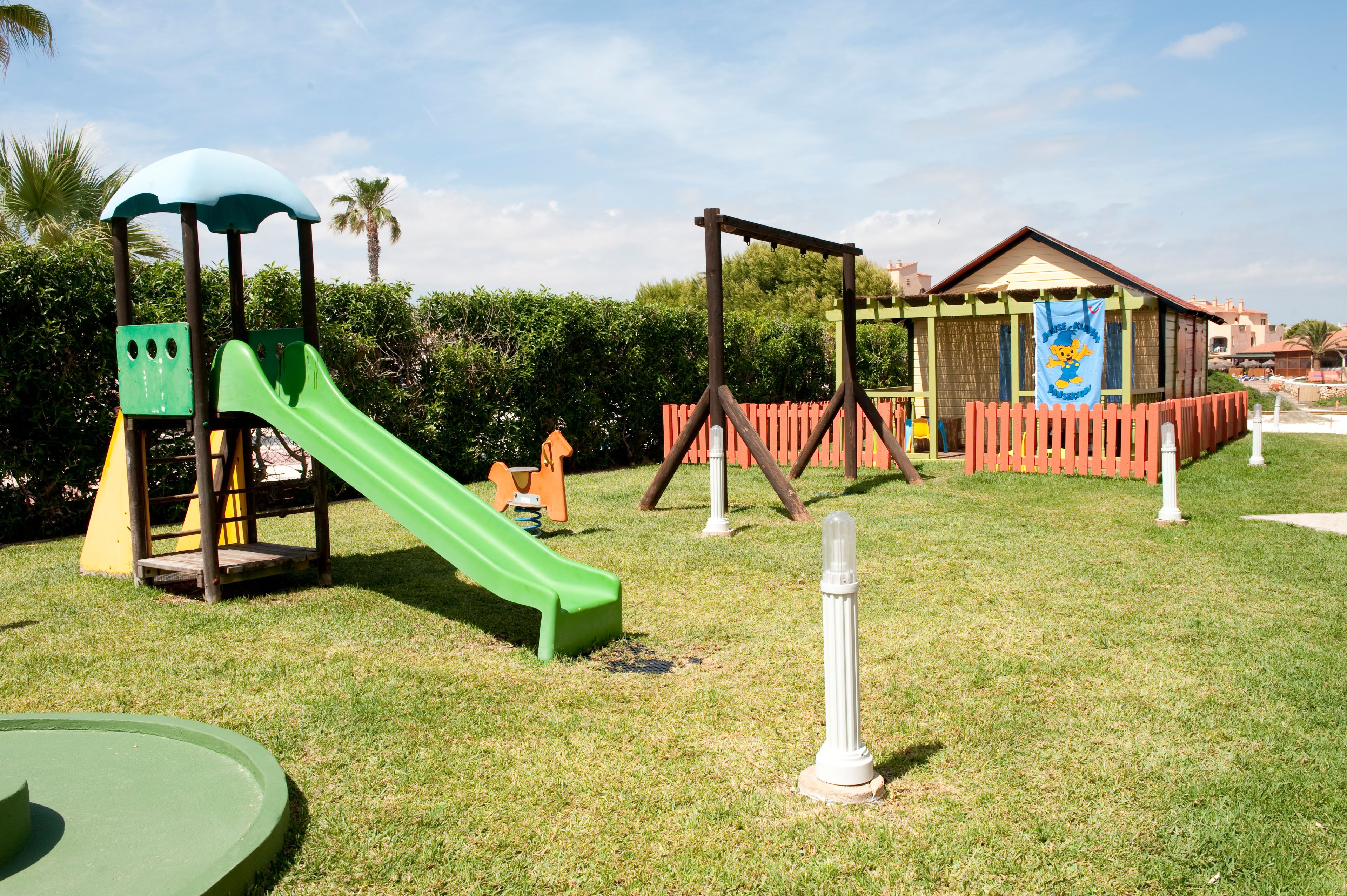 children’s play area – outdoor