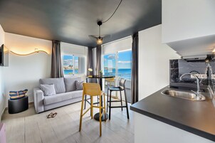 Televisión de pantalla plana