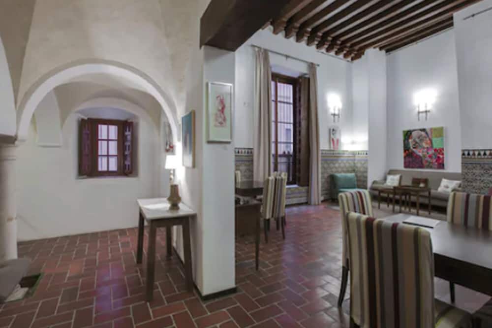 Hotel Alcántara
