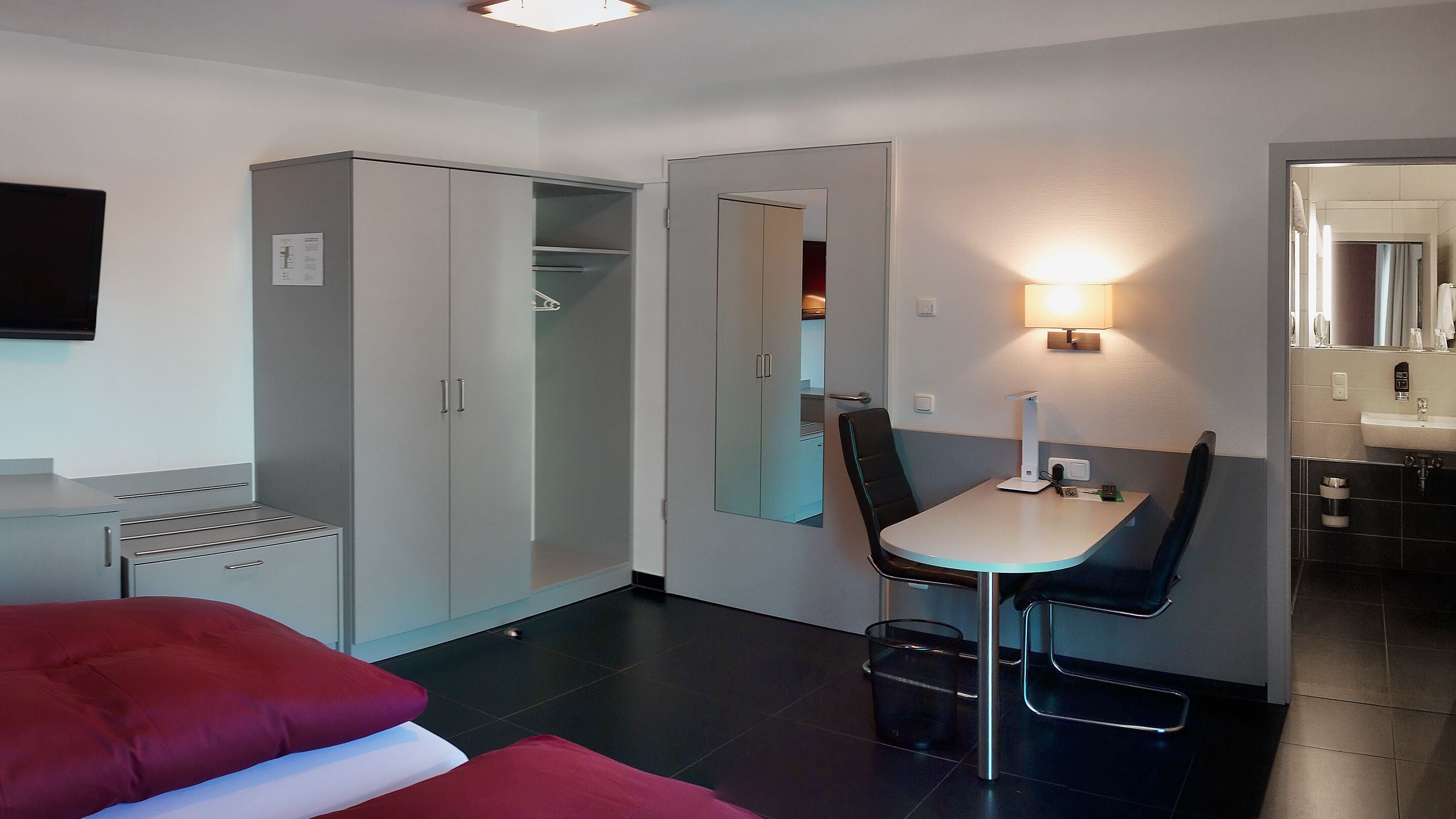 classic double room, private bathroom (teils auch als ez buchbar) | 1 bedroom