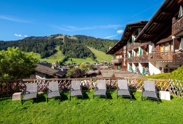 Garden - Hôtel Loisirs Les Côtes, Résidence et Chalets (Morzine)