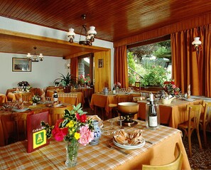 Dining - Hôtel Loisirs Les Côtes, Résidence et Chalets (Morzine)