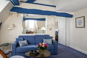 Living area - Le Relais Saint Honoré (Paris)