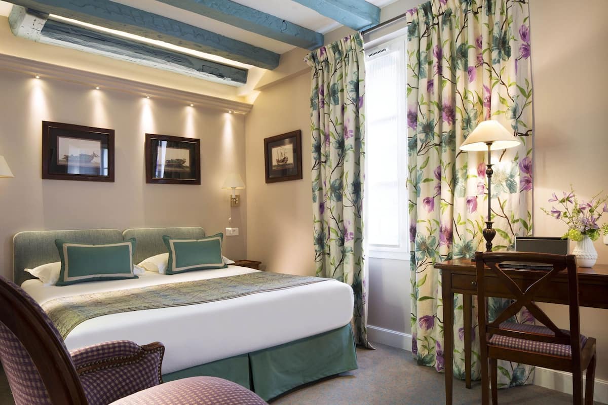 Premium bedding, minibar, in-room safe, individually decorated