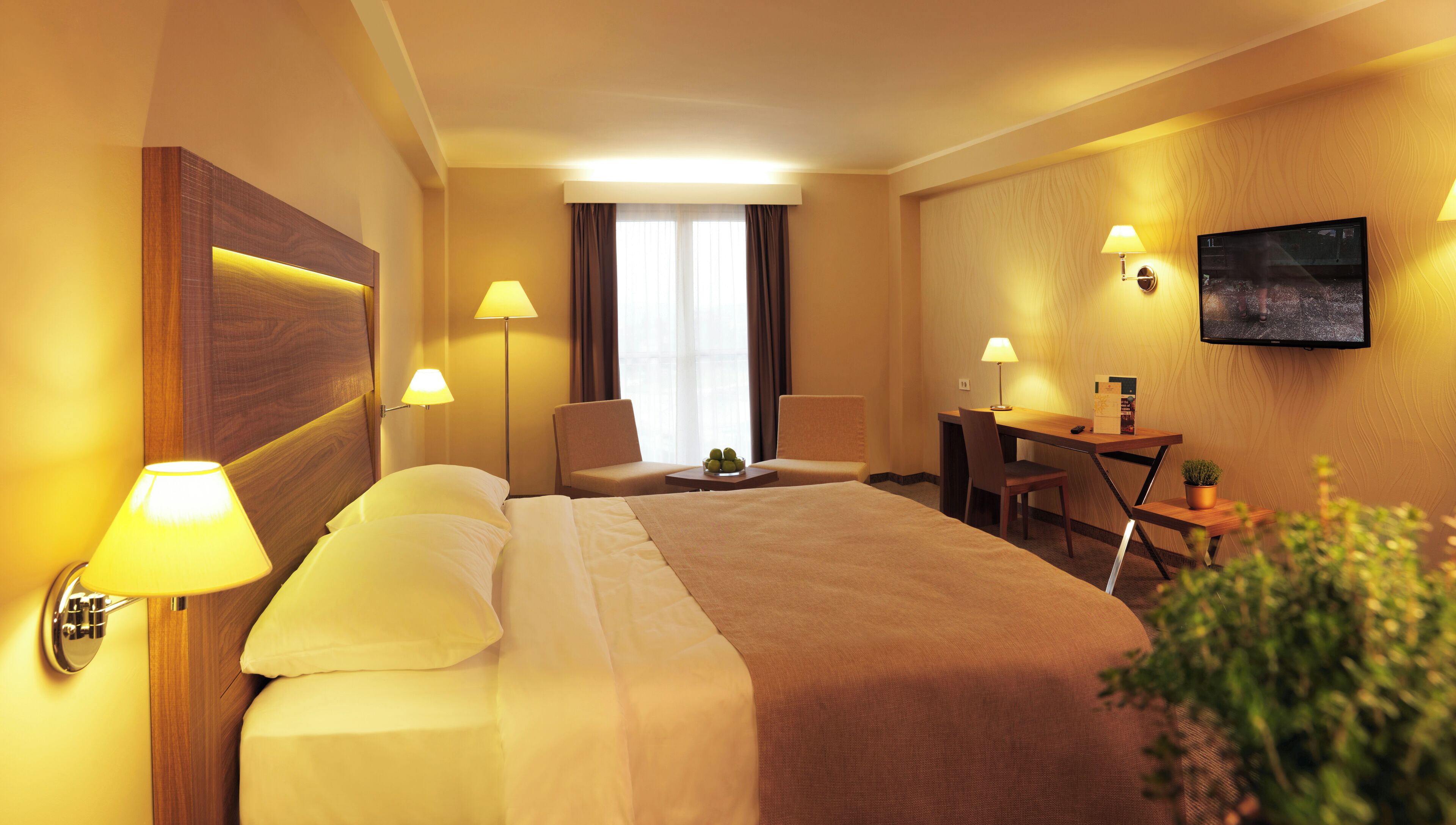 Premium bedding, minibar, in-room safe, desk