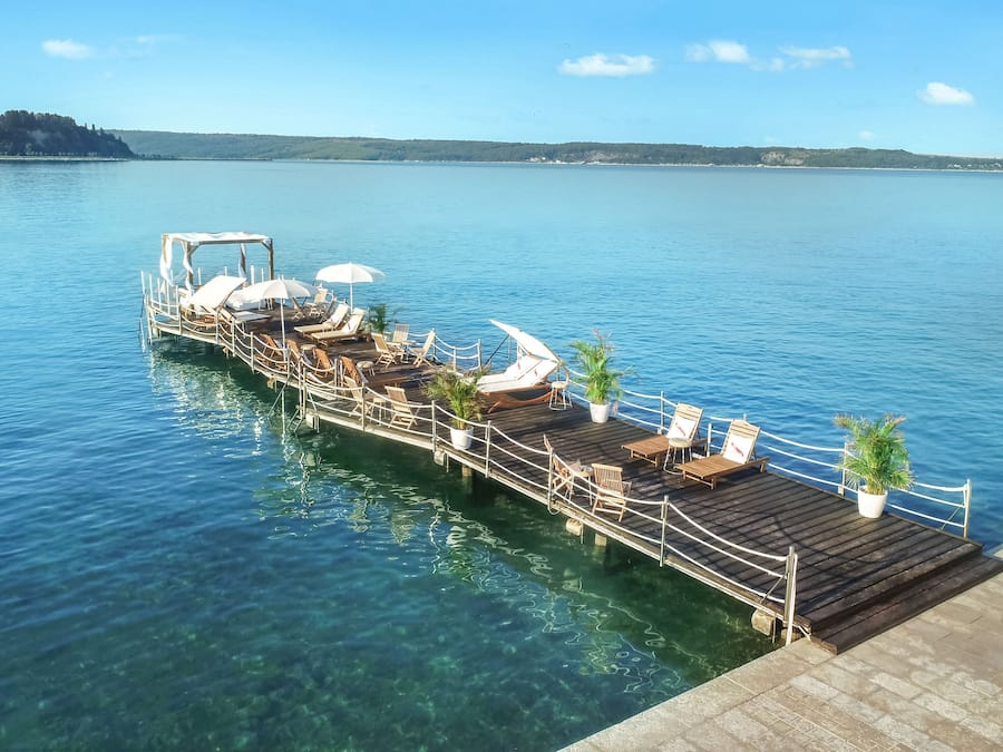 Vista para praia/oceano