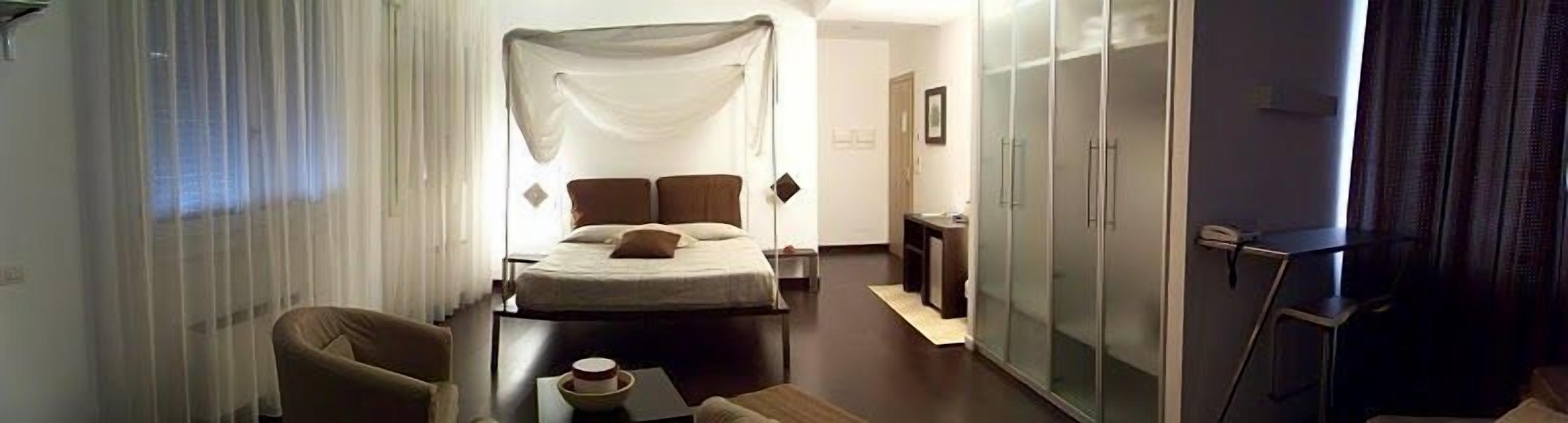 suite | egyptian cotton sheets, premium bedding, down duvets, memory-foam beds