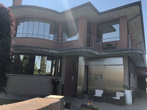 Hotel Angi