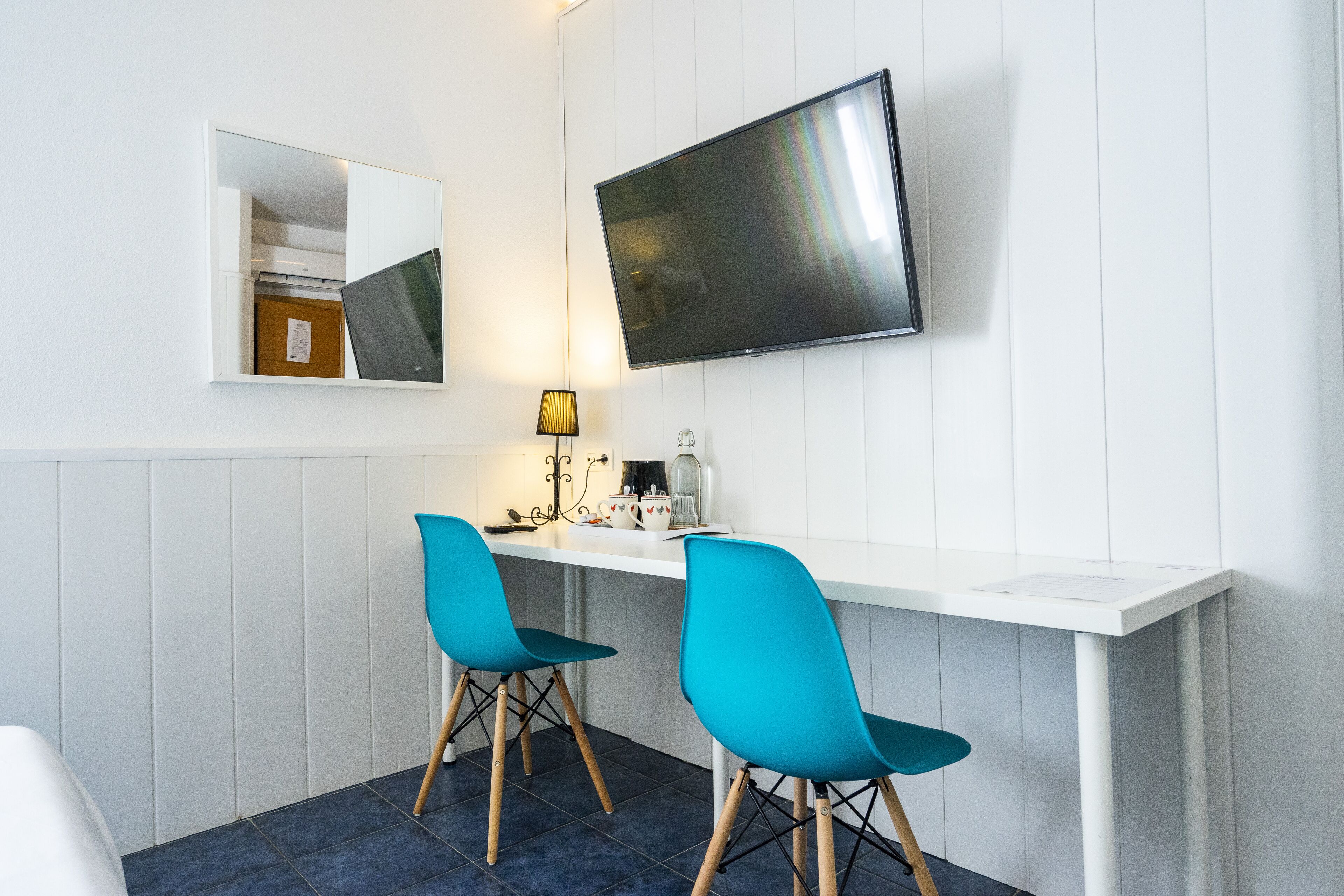 superior double room | desk, soundproofing, iron/ironing board, cots/infant beds