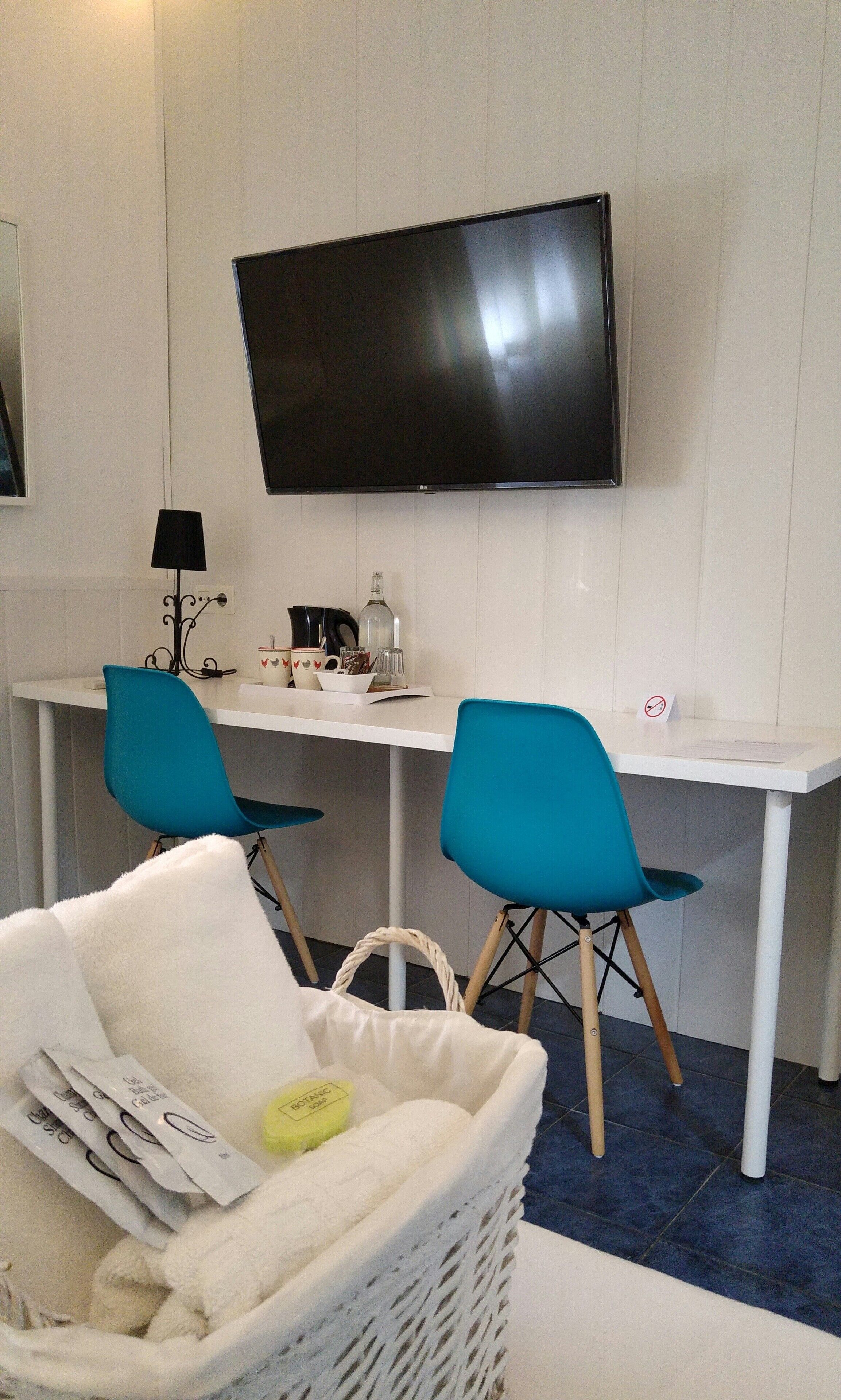 superior double room | television