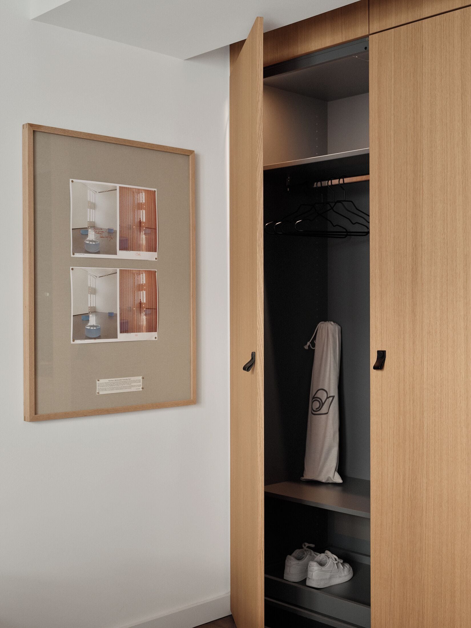 superior room | wardrobe