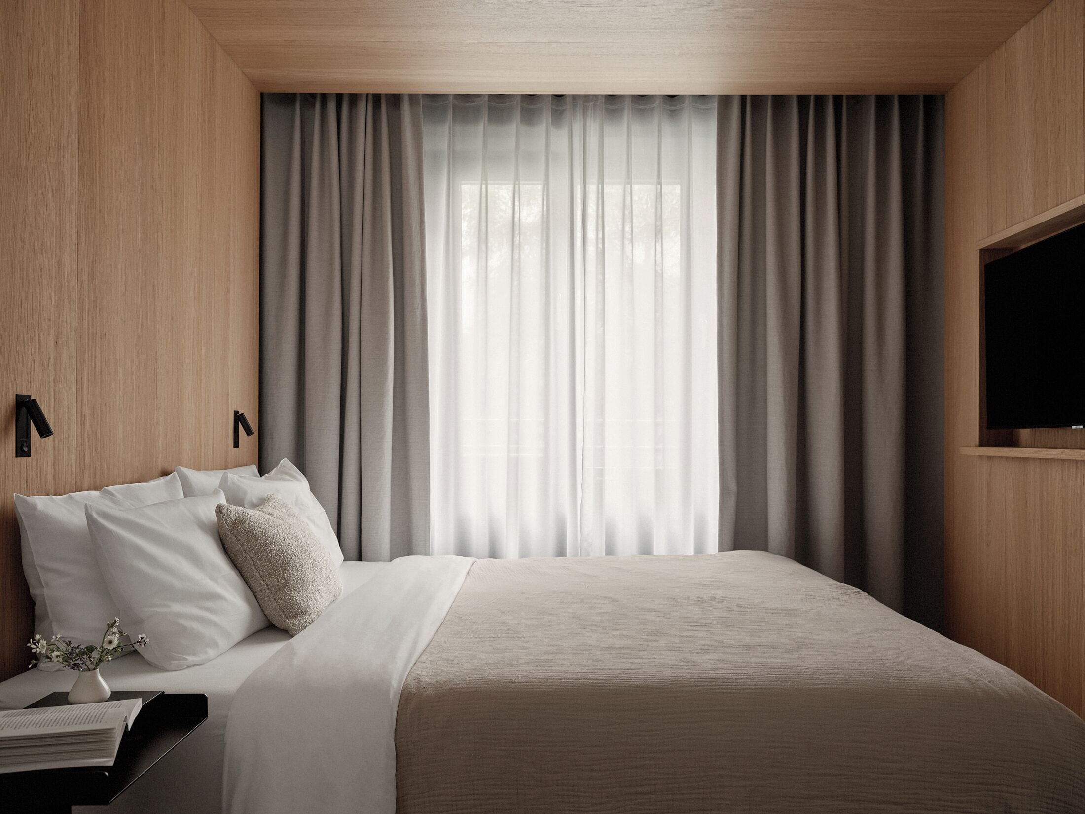 1 bedroom, hypo-allergenic bedding, in-room safe, laptop workspace