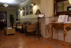Lobby - Hostal Jayma (Salobreña)