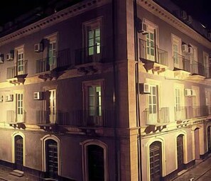 Exterior - Politi Aparthotel (Catania)