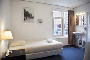 Room - Economy Hotel (Utrecht)
