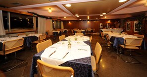 Restaurant - Residence Artuik - Perini Vacanze (Mezzana)