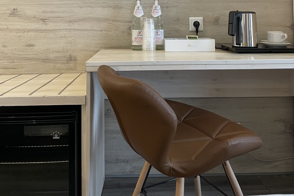 Select Comfort-bedden, een kluis op de kamer, een bureau