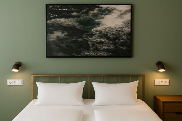 저자극성 침구, 메모리폼 침대, 객실 내 금고, 각각 다른 스타일의 인테리어