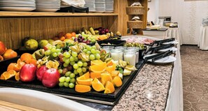 Daily buffet breakfast for a fee