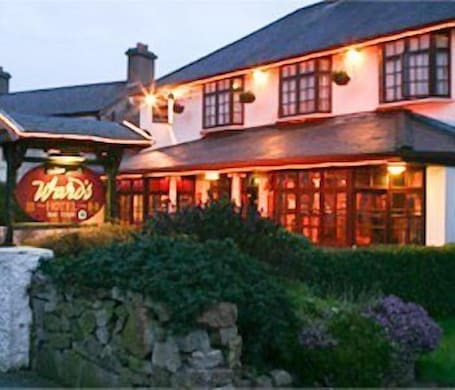 Esterni. Wards Hotel