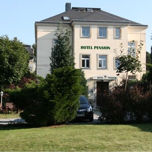 Exterior - Hotel Pension Kaden (Dresden)