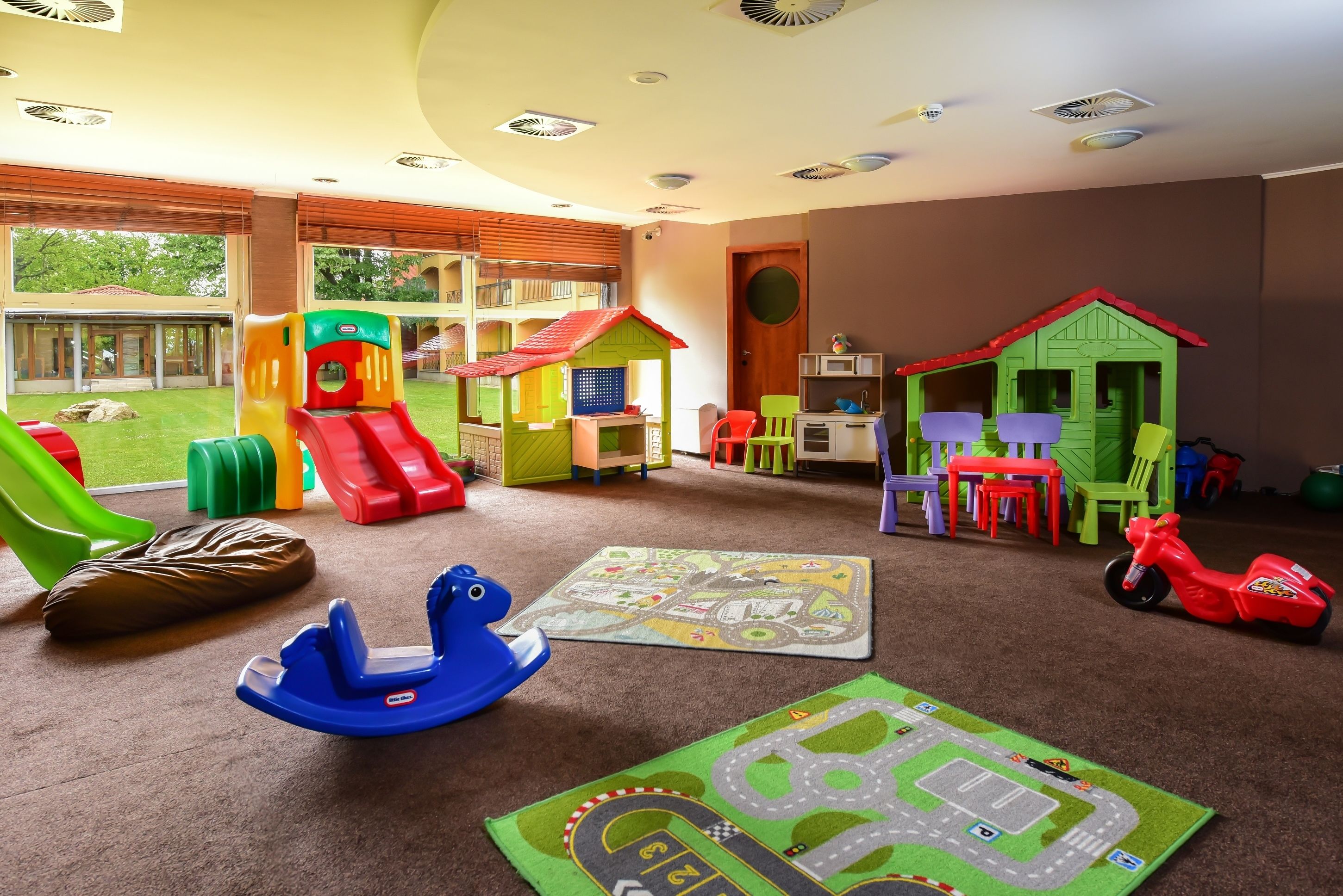 Children's play area - indoor