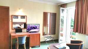 华丽公寓, 阳台, 花园景观 (for 3 people with air conditioning)